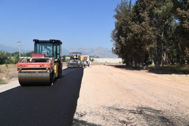 Konyaaltı Göksu Çayı Köprüsü’ne Sıcak Asfalt