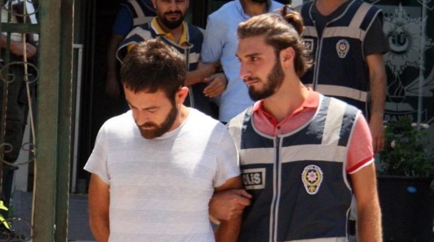 Garson Kılığına Giren Polisler Hırsızlık &Ccedil;etesi &Ccedil;&ouml;kertti