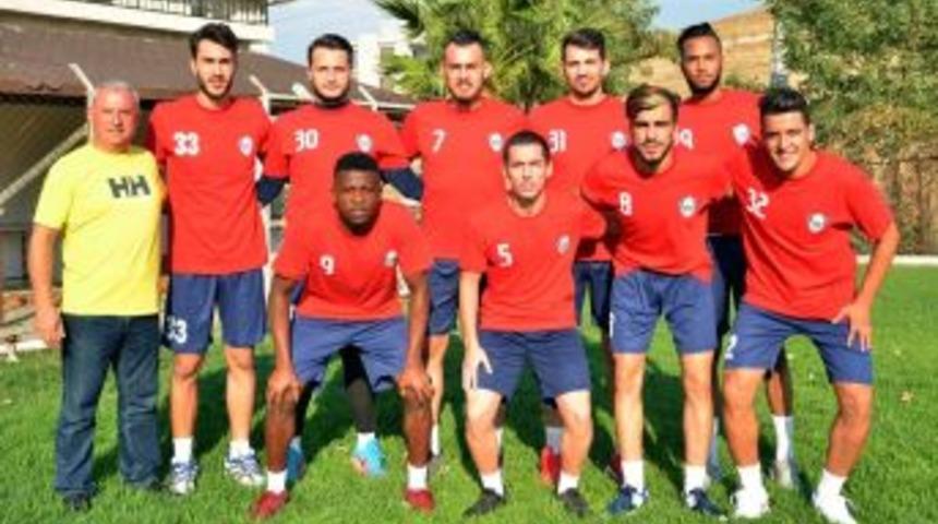 Fo&ccedil;a Belediyespor Topbaşı Yaptı