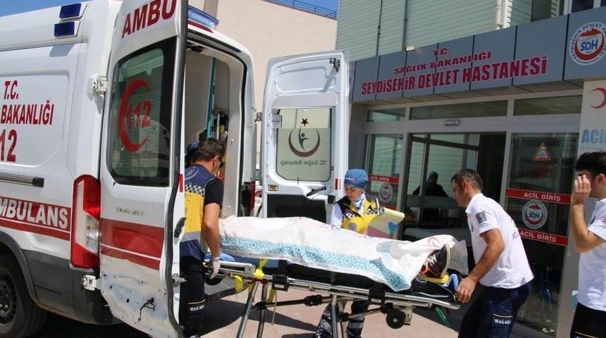 Konya’da Otomobil Şarampole Devrildi: 4 Yaralı
