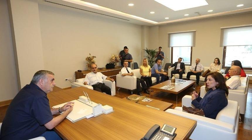 Başkan To&ccedil;oğlu, Akom&rsquo;da K&uuml;lt&uuml;r Ve Turizm Bakanlığı Uzmanlarını Ağırladı