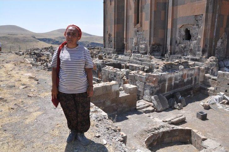 Ani’de Kazı Çalışmalarında Bulundu, Müzede Sergileniyor G3