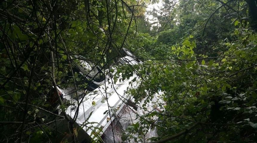 Kastamonu&rsquo;da Kontrolden &Ccedil;ıkan Kamyon Şarampole Devrildi