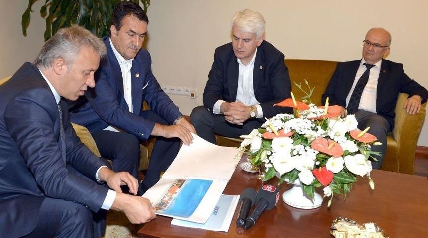 D&uuml;ndar&rsquo;dan Modef&rsquo;e Destek