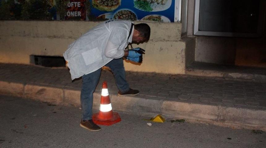 Kavgayı Ayırırken Bacağından Vuruldu