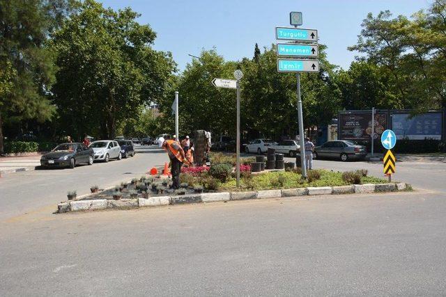 Manisa Lisesi Kavşağına Düzenleme