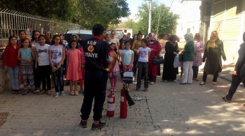İtfaiyeden Bayanlara Yangına M&uuml;dahale Eğitimi