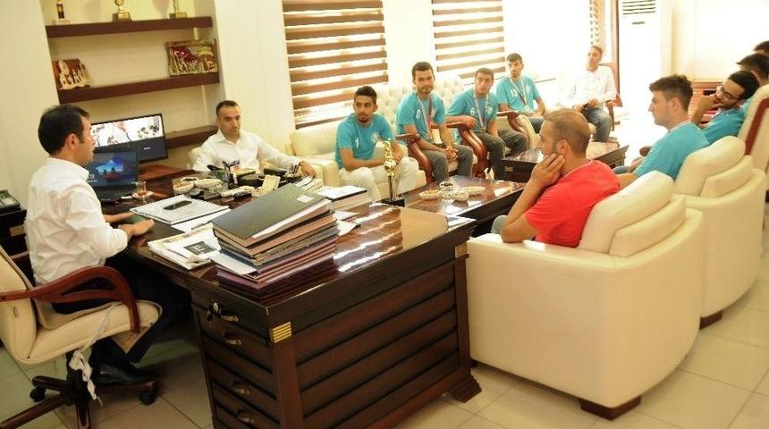 Başkan Kılı&ccedil;, Engelli Sporcuları &Ouml;d&uuml;llendirdi