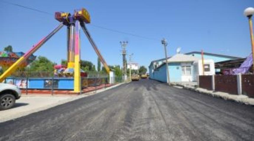 Iğdır&rsquo;da Asfalt &Ccedil;alışmaları Devam Ediyor