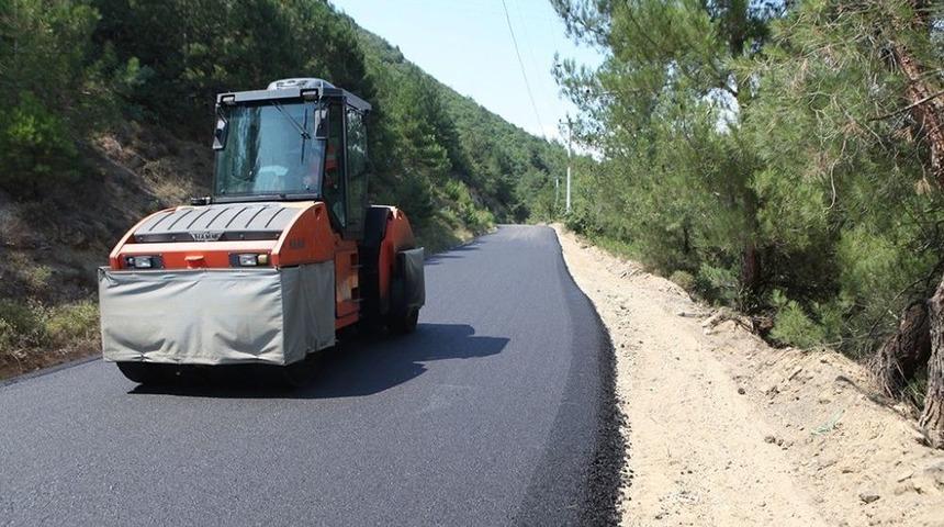 Geyve Melekşesolak Mahallesi Sıcak Asfaltla Buluştu