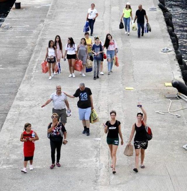 Lübnanlı Turistleri Taşıyan Lüks Kruvaziyer 8'inci Kez Alanya'da