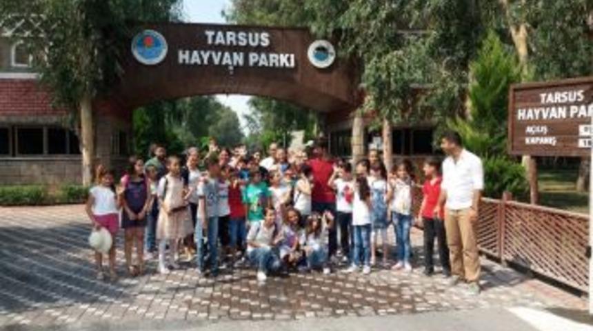 Akdenizli &Ouml;ğrenciler Hayvanat Bah&ccedil;esini Gezdi