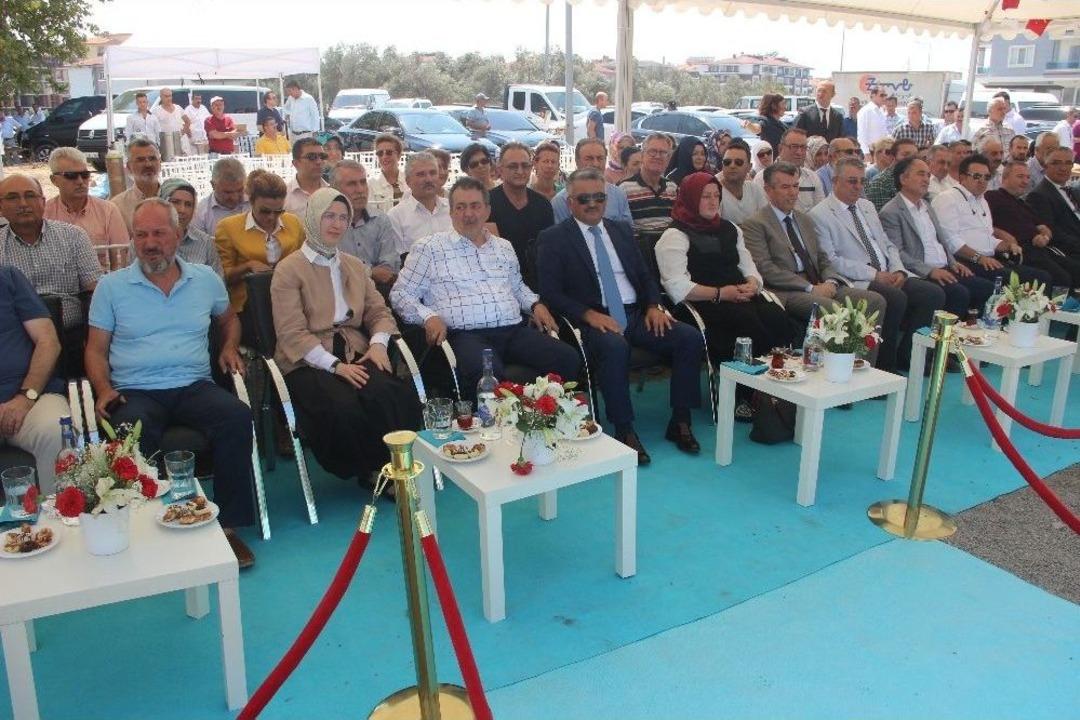 Edremit Toplum Sağlığı Ve Sağlıklı Yaşam Merkezi Temel Atma T&ouml;reni Yapıldı