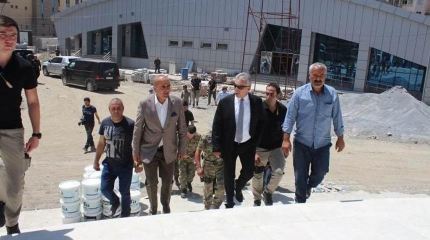 Vali Toprak, Spor Kompleksini Ziyaret Etti