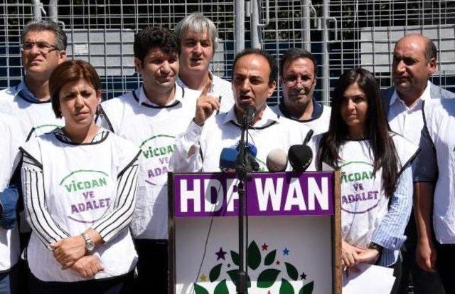 Hdp'nin 'vicdan Ve Adalet Nöbeti' Van'da Başladı