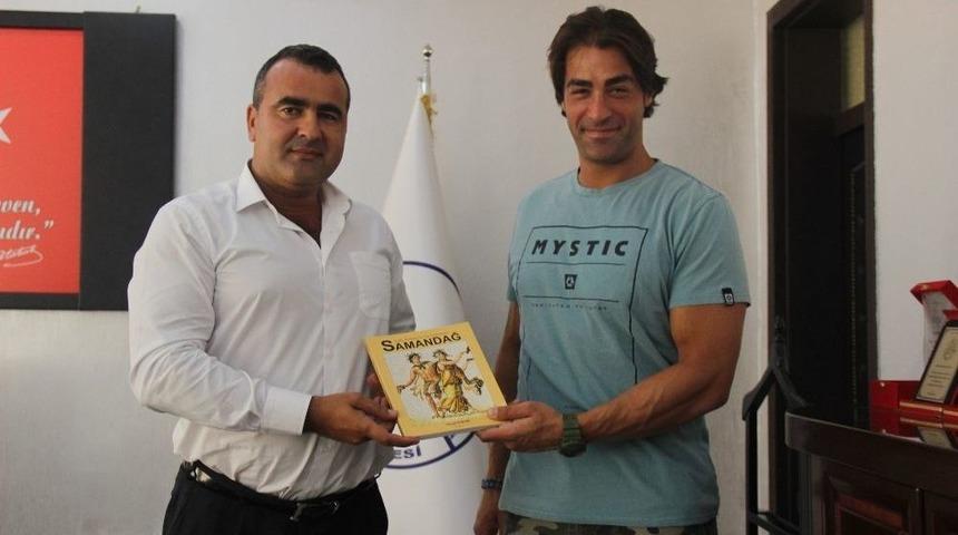 Oyuncu Sarp Levendoğlu&rsquo;ndan Samandağ Belediyesi&rsquo;ne Ziyaret