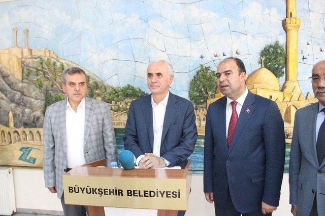 Ak Parti Yerel Y&ouml;netimlerden Sorumlu Genel Başkan Yardımcısı Erol Kaya: 1