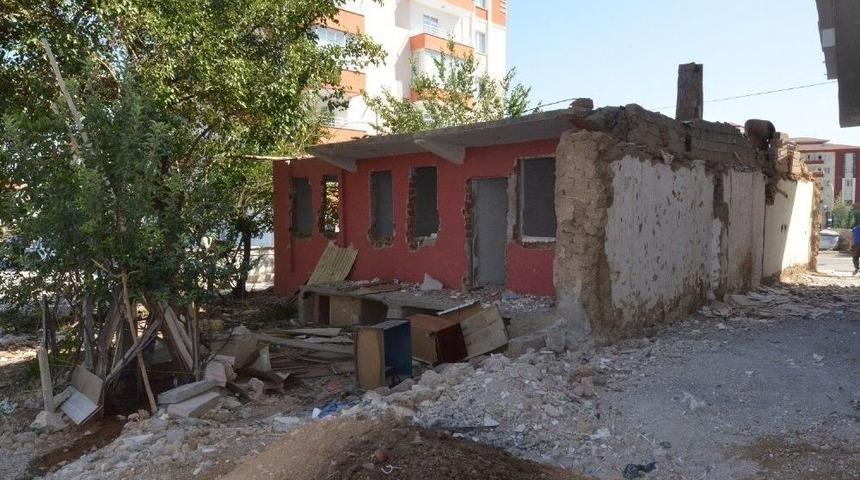 Yeşilyurt&rsquo;ta Alternatif Yol G&uuml;zergahlarının Sayısı Artıyor