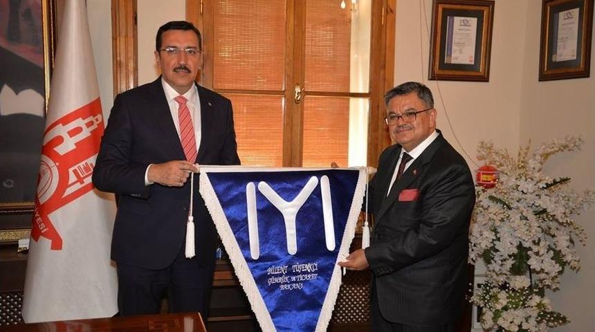 Bakan T&uuml;fenkci&rsquo;den Bilecik Belediyesine Ziyaret
