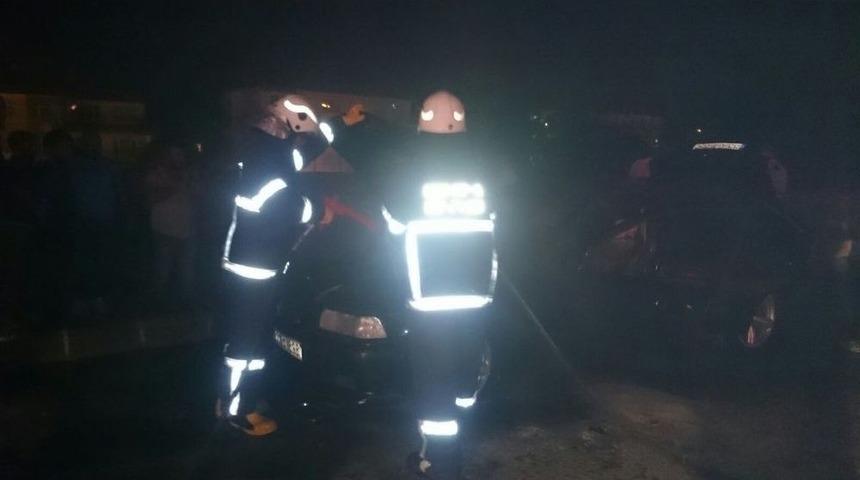 Park Halindeki Alev Alev Yandı