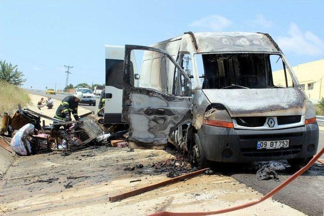 Alev Alev Yanan Aracını Böyle İzledi