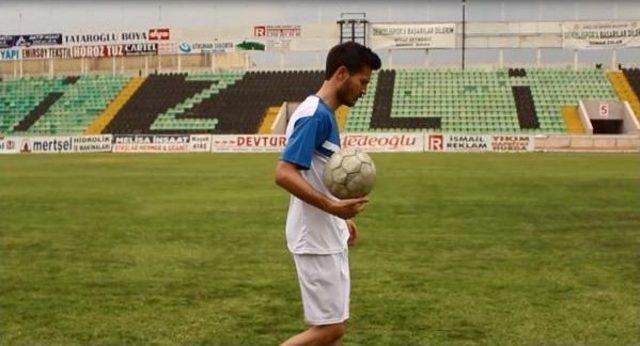 Ayrılık Ve Futbolu Bağdaştıran Kısa Film