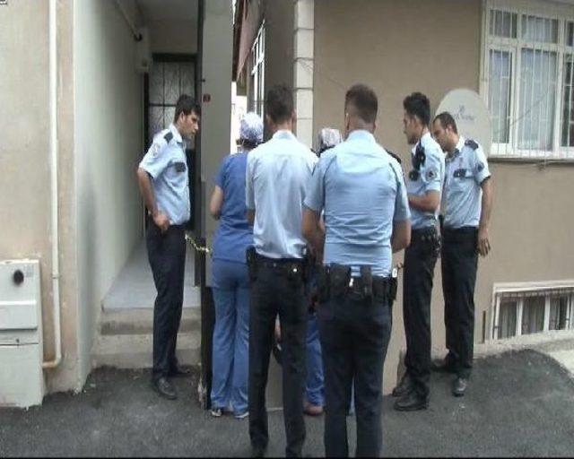 Üsküdar'da Baba Ile Çocukları Arasında Kavga : 2 Ölü 1 Yaralı  (1)