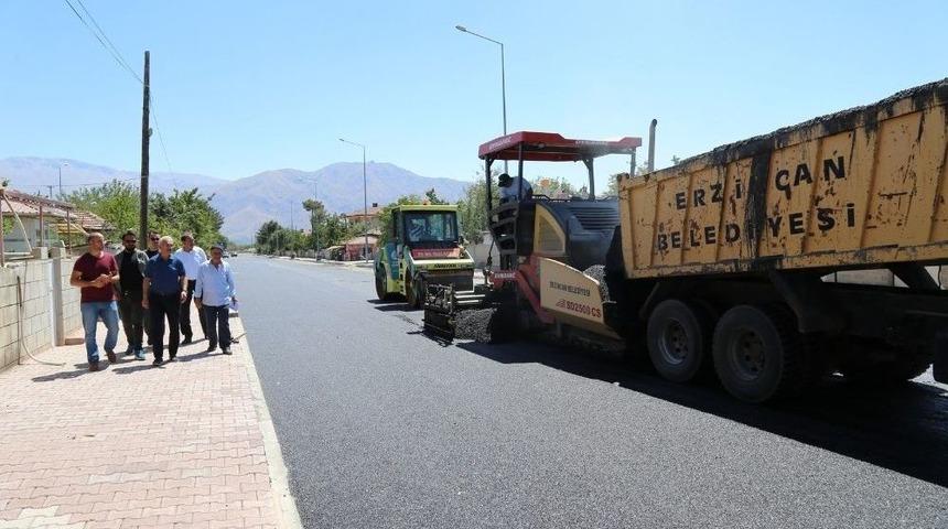 Şehit Albay Faruk Sungur Caddesinde Asfalt &Ccedil;alışmaları