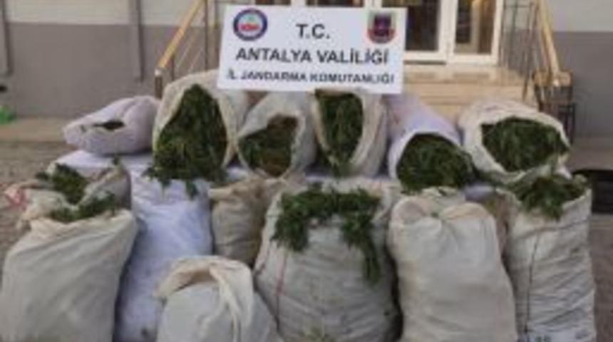 Antalya&rsquo;da Uyuşturucu Operasyonu
