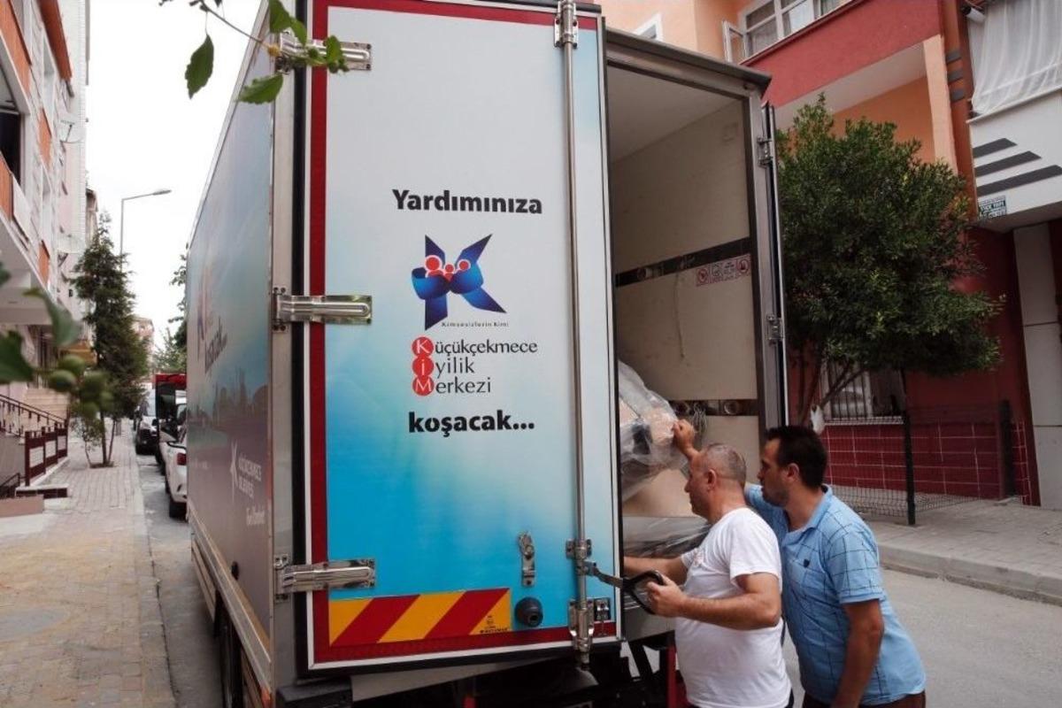 K&uuml;&ccedil;&uuml;k&ccedil;ekmece&rsquo;de Sel Mağdurlarının Yaraları Sarılıyor