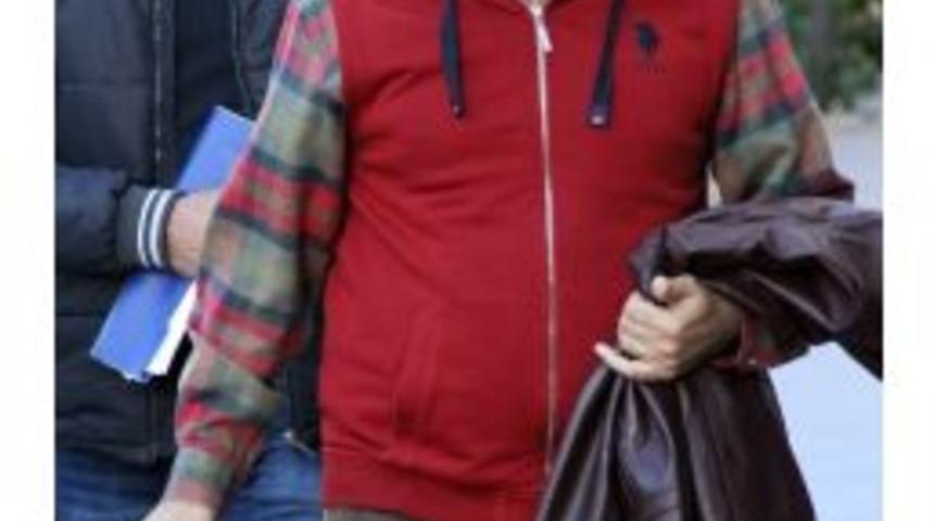 Duruşma Salonunda "bylock" Kullandığı Tespit Edilen Polis Tutuklandı