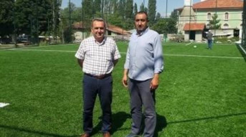 &Ccedil;avdarhisar&rsquo;a Halı Saha