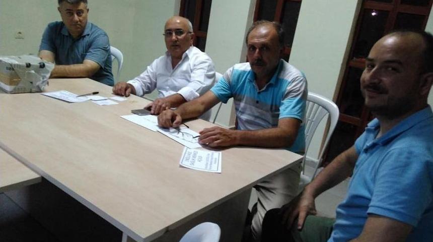 Ak Parti, H&uuml;rriyet Mahallesinde Danışma Meclisi Toplantısı Yaptı