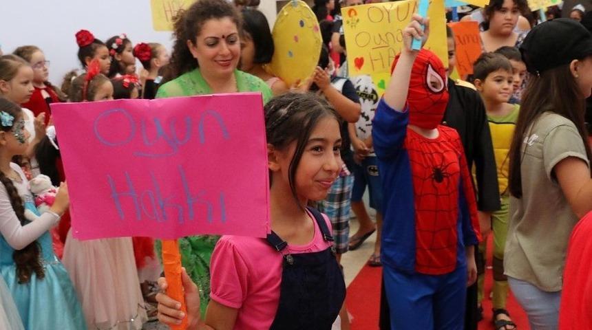 &Ccedil;ocuk Hakları Eğitimi Kıyafet Balosuyla Ta&ccedil;landı