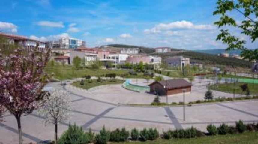 D&uuml;zce &Uuml;niversitesi&rsquo;nde Elektronik Ve Şahsen Kayıtlar Başlıyor