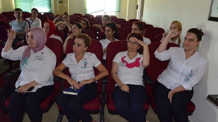 Sağlık Personellerine İşaret Dili Eğitimi