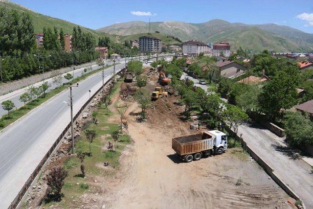 Bitlis Belediyesinden Hummalı Çalışma