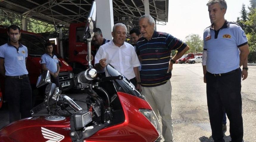 Efsane İtfaiyeci Muğla B&uuml;y&uuml;kşehir&rsquo;i Ziyaret Etti