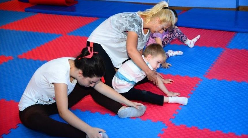 Beylikd&uuml;z&uuml; Yaz Spor Okulları&rsquo;ndan 4 Bin 300 &Ouml;ğrenci Faydalanıyor