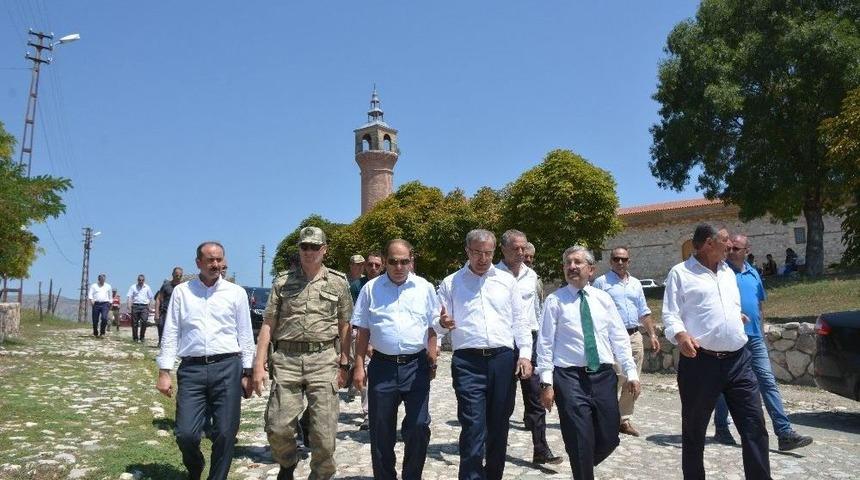 Vali Toraman&rsquo;dan Havalimanı Projesi Değerlendirmesi