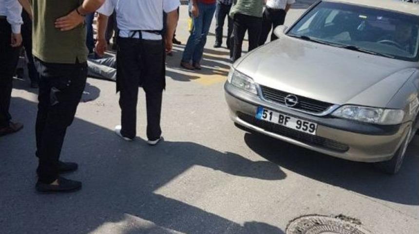 Otomobil Bisikletli Adama &Ccedil;arptı