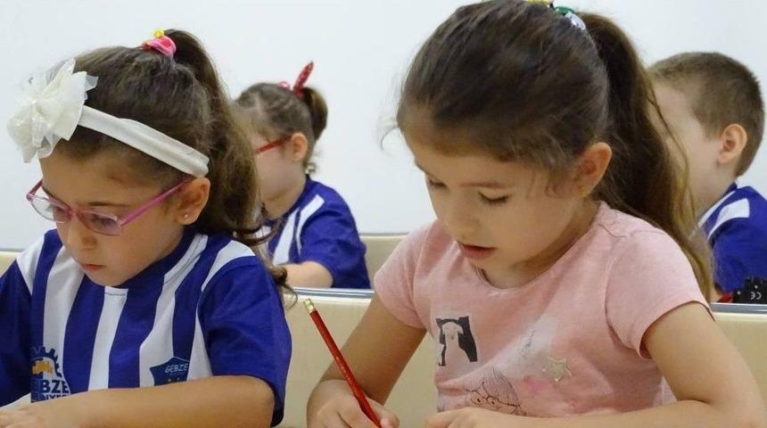 Gebzeli Çocuklar İngilizce’yi Yaz Okullarında Öğreniyor