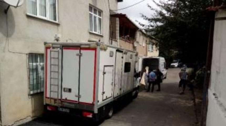 &Uuml;sk&uuml;dar&rsquo;da Cinnetin Yaşandığı Yerde İncelemeler Tamamlandı