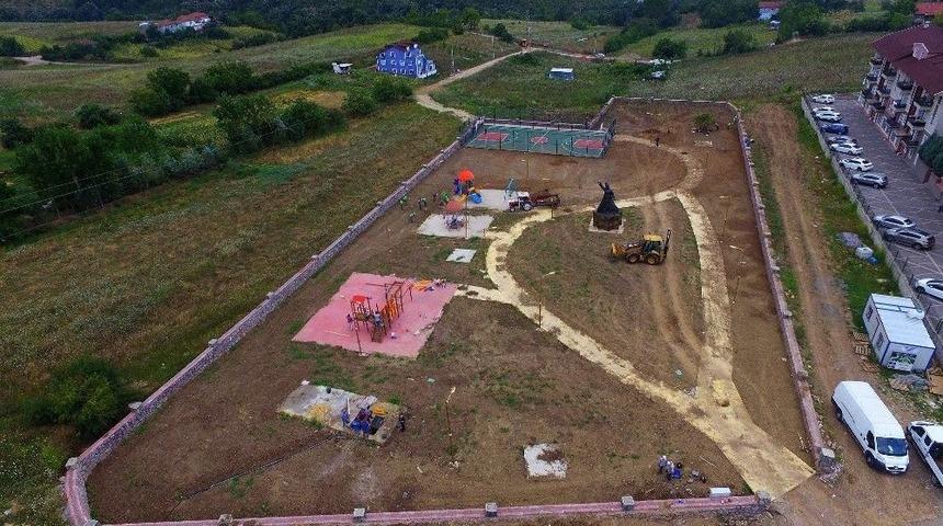 Yeşilyurt Mahallesi Mevlana Parkı Tamamlanmak &Uuml;zere