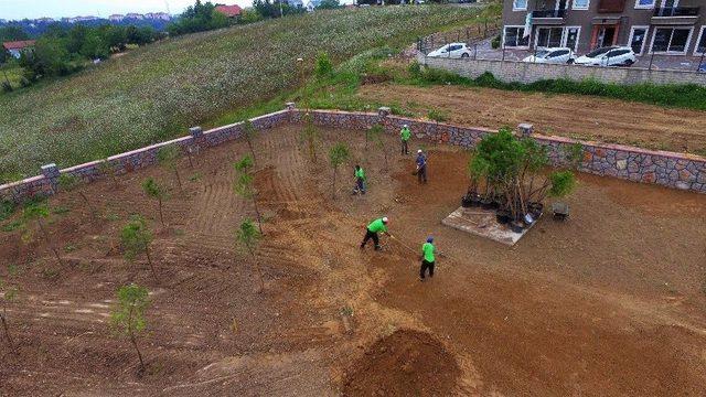 Yeşilyurt Mahallesi Mevlana Parkı Tamamlanmak Üzere