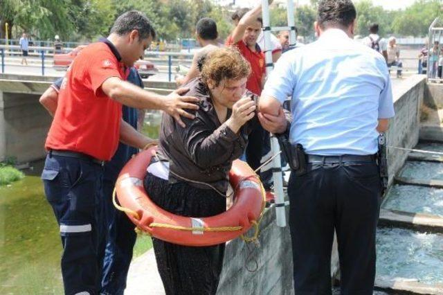 Sulama Kanalına Atlayan Kadın Kurtarıldı