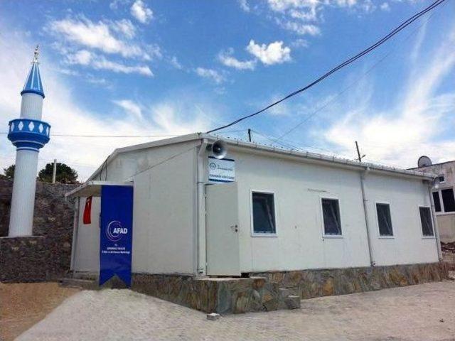 Ayvacık ta Depremzedelere Prefabrik Cami 1
