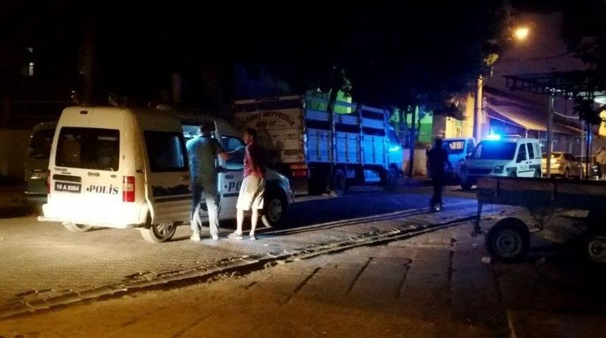 D&uuml;ğ&uuml;nde &Ccedil;atışma &Ccedil;ıktı: 2 Yaralı