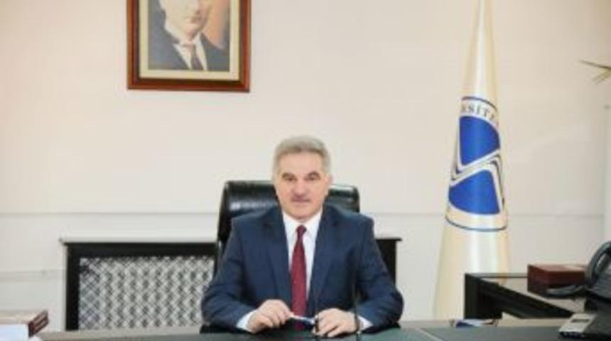 Rekt&ouml;r Elmas&rsquo;tan Yeni &Ouml;ğrencilere &rsquo;hoş Geldiniz&rsquo; Mesajı