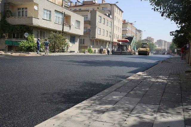 Yunus Emre İle Mevlana Caddesi Yenileniyor